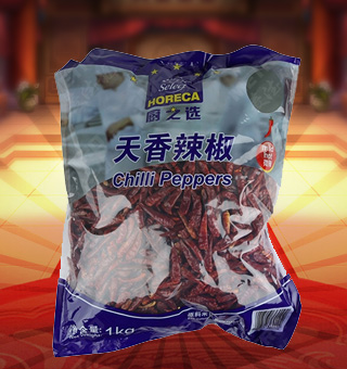 廚之選(HORECA SELECT)天香辣椒產(chǎn)自四川成都1kg每袋，辣椒對口腔及胃腸有刺激作用，能增強腸胃蠕動，促進消化液分泌，改善食欲，并能抑制腸內(nèi)異常發(fā)酵。可以用于沸騰魚、大碗魚、毛血旺、辣子雞丁、饞嘴牛蛙等川菜系列，定會讓您回味無窮。由于辣椒素的作用，當(dāng)味覺感覺細(xì)胞接觸到辣椒素后會更敏感，從而感覺食物的美味。