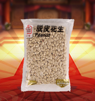 薈食(FINE FOOD)脫皮花生產(chǎn)自吉林白城1kg每袋，精選優(yōu)質(zhì)原料精心制作而成，無(wú)有害添加，通過(guò)多道工序精心篩選，確保高品質(zhì)的產(chǎn)品質(zhì)量。富含不飽和脂肪酸，營(yíng)養(yǎng)豐富，口感香甜，美味可口，原味清新，堪稱(chēng)美味絕倫。簡(jiǎn)約精致袋裝真空包裝，更好的保存了花生原有的風(fēng)味，食用簡(jiǎn)單，便于攜帶，安全有保障。