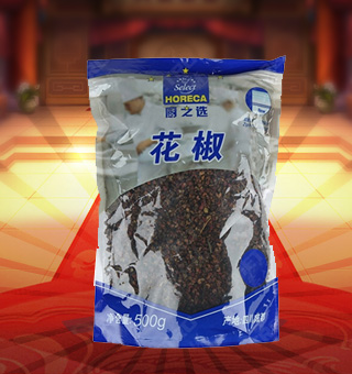 廚之選(HORECA SELECT)花椒產(chǎn)自四川成都500g每袋，花椒，含揮發(fā)油，性熱，味辛香，作為中國特有的香料，花椒就與姜、茱蔡并稱為中國民間三大辛辣調(diào)味。本產(chǎn)品采用的是袋裝的設(shè)計，食用和放置都是相對比較方便的，是您廚房常備品的好伙伴?；ń房沙鞣N肉類的腥氣；促進唾液分泌，增加食欲，是您健康美食的好伴侶。