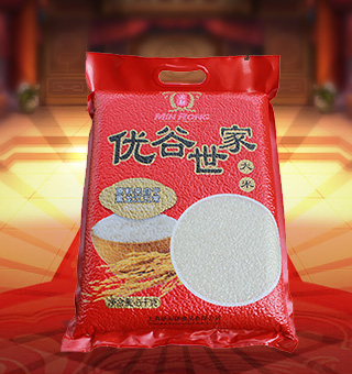 新閩融優(yōu)谷世家五常大米產(chǎn)自黑龍江五常5kg每袋，五常稻花香大米其品質(zhì)可謂上乘，米粒均勻，色澤光亮，醇厚綿長(zhǎng)，芳香四溢。成飯食味清淡略甜，綿軟略粘，芳香爽口，飯粒表面油光艷麗， 剩飯不回生，是百姓餐桌上的******，是日常生活中做米飯的佳品。